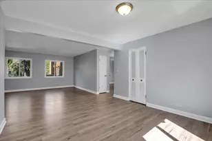 7351 N Ridge Blvd, Chicago, IL 60645 - Photo 7