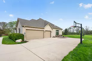37W530 Grey Barn Rd, Saint Charles, IL 60175 - Photo 63