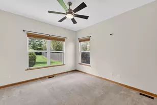 3624 Creekside Ct, Winthrop Harbor, IL 60096 - Photo 15