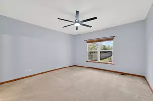 3624 Creekside Ct, Winthrop Harbor, IL 60096 - Photo 11