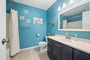 5844 Capri Ln, Morton Grove, IL 60053 - Photo 15