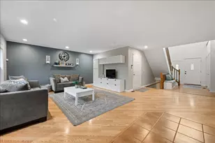 5844 Capri Ln, Morton Grove, IL 60053 - Photo 3