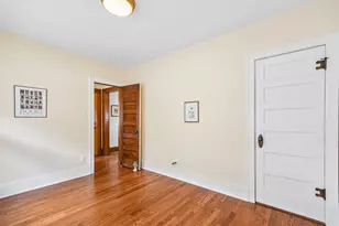 821 N Grove Ave, Oak Park, IL 60302 - Photo 17