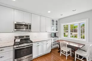 821 N Grove Ave, Oak Park, IL 60302 - Photo 9