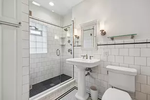 821 N Grove Ave, Oak Park, IL 60302 - Photo 15
