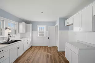 507 W 12th St, Sterling, IL 61081 - Photo 9