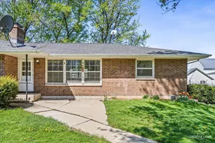 8N486 Thomas Rd, Hampshire, IL 60140 - Photo 1