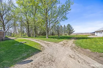 8N486 Thomas Road #B, Hampshire, IL 60140 - Photo 17