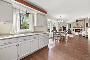 41 Manchester Ct, Fox River Grove, IL 60021 - Photo 15