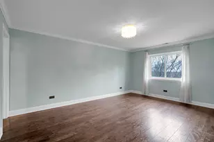 1002 Castilian Ct, Glenview, IL 60025 - Photo 9