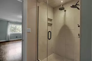 1002 Castilian Ct, Glenview, IL 60025 - Photo 13