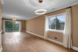 1002 Castilian Ct, Glenview, IL 60025 - Photo 5