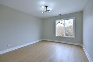 945 E Kenilworth Ave, Palatine, IL 60074 - Photo 31