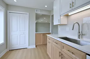 945 E Kenilworth Ave, Palatine, IL 60074 - Photo 17