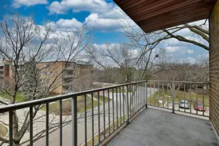 945 E Kenilworth Ave, Palatine, IL 60074 - Photo 9