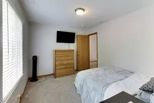 527 W Mara Lynn Ct, Round Lake, IL 60073 - Photo 21