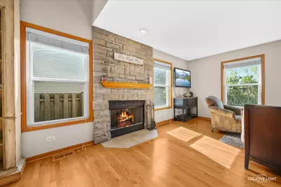 727 Lisa Road, West Dundee, IL 60118 - Photo 5