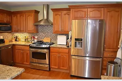 1835 Silverwillow Drive, Glenview, IL 60025 - Photo 5