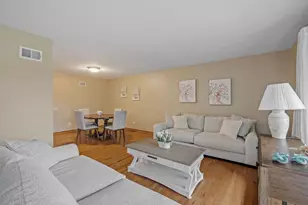 15602 Violet Ct, Orland Park, IL 60462 - Photo 3