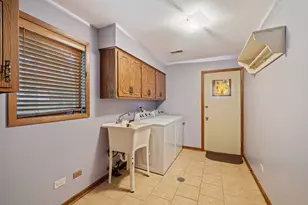 15602 Violet Ct, Orland Park, IL 60462 - Photo 17