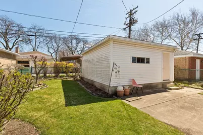 207 Brown Avenue, Evanston, IL 60202 - Photo 15