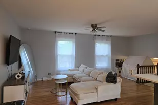 1469 William Clifford Ln, Elk Grove Village, IL 60007 - Photo 7
