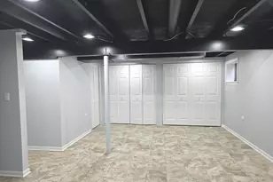 1469 William Clifford Ln, Elk Grove Village, IL 60007 - Photo 19