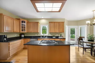 852 Sunrise Drive, South Elgin, IL 60177 - Photo 9