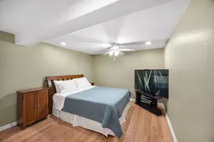 852 Sunrise Dr, South Elgin, IL 60177 - Photo 35