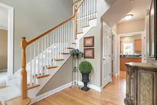 852 Sunrise Dr, South Elgin, IL 60177 - Photo 3