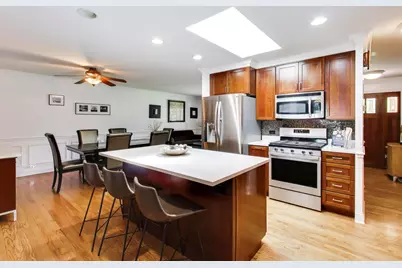 15352 W Cherrywood Lane, Libertyville, IL 60048 - Photo 9