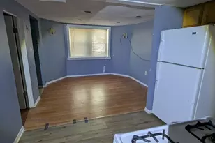 8112 S Exchange Ave, Chicago, IL 60617 - Photo 5