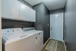 209 Brown St, Earlville, IL 60518 - Photo 13