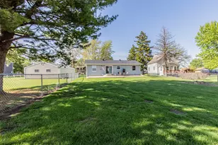 209 Brown St, Earlville, IL 60518 - Photo 25