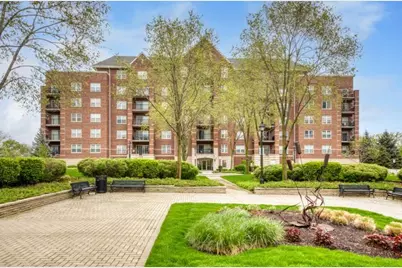 440 W Mahogany Court #212, Palatine, IL 60067 - Photo 1