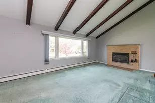 812 Geddes Ct, Winthrop Harbor, IL 60096 - Photo 3