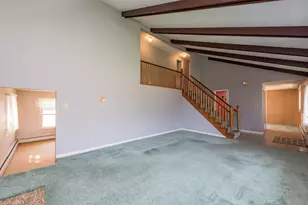 812 Geddes Ct, Winthrop Harbor, IL 60096 - Photo 5