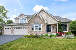 5250 Morningview Dr, Hoffman Estates, IL 60192 - Photo 1