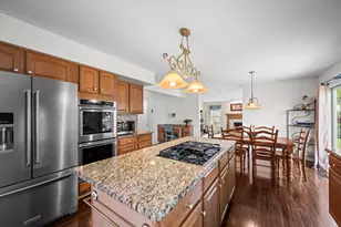 5250 Morningview Dr, Hoffman Estates, IL 60192 - Photo 17
