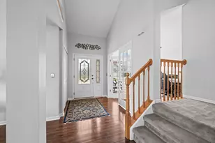 5250 Morningview Dr, Hoffman Estates, IL 60192 - Photo 7