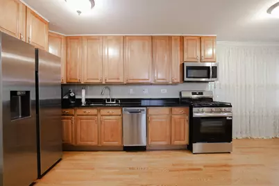 8711 Hamlin Avenue, Skokie, IL 60076 - Photo 11