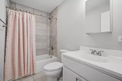 221 Stafford Drive, Mundelein, IL 60060 - Photo 15
