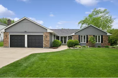 652 S Middleton Avenue, Palatine, IL 60067 - Photo 1