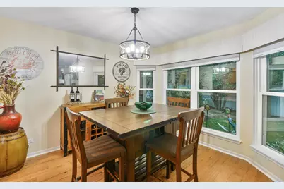 627 N Charter Hall Drive, Palatine, IL 60067 - Photo 9