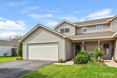 453 Newport Circle, Oswego, IL 60543 - Photo 1