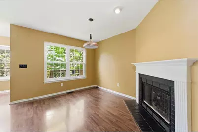1236 Alexandria Court, Geneva, IL 60134 - Photo 5