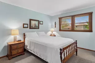 913 Andermann Ln, Darien, IL 60561 - Photo 15