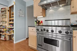 913 Andermann Ln, Darien, IL 60561 - Photo 11