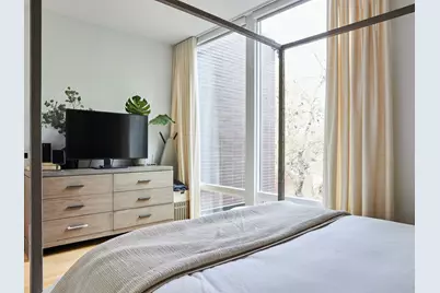 2145 W McLean Avenue, Chicago, IL 60647 - Photo 41