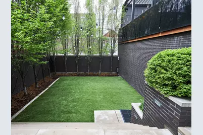 2145 W McLean Avenue, Chicago, IL 60647 - Photo 59